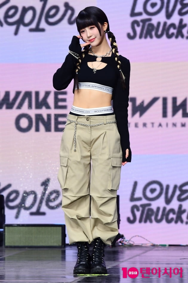 [TEN 포토] 케플러 히카루 '선명한 11자 복근'