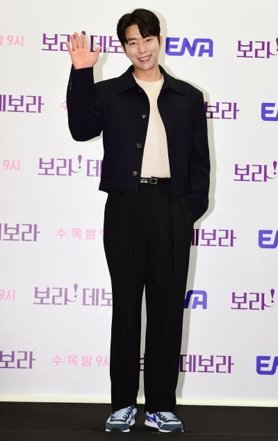 [TEN 포토] 윤현민 '훈훈한 비주얼'