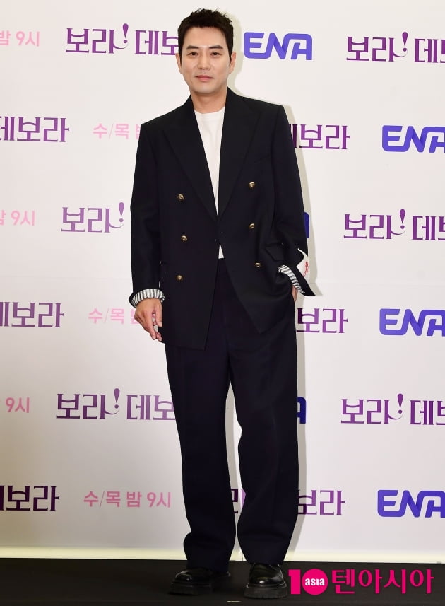 [TEN 포토] 주상욱 '왕이 아닌 완벽한 수트 핏'