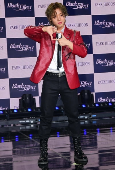 [TEN 포토] 박지훈 '내마음 속에 저장'