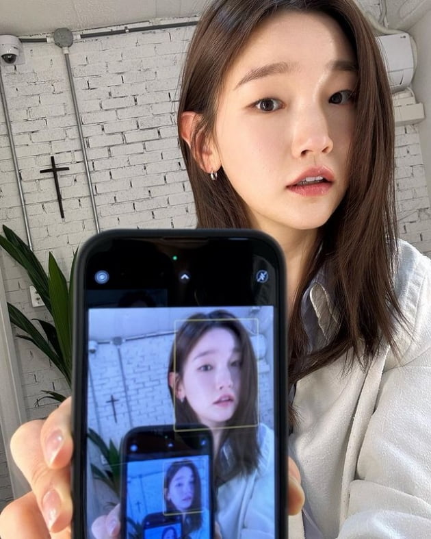 '33세' 박소담, 갑상선암 완치 후 MZ 유행 따라잡기…이세영 "이게 요즘 밈?"