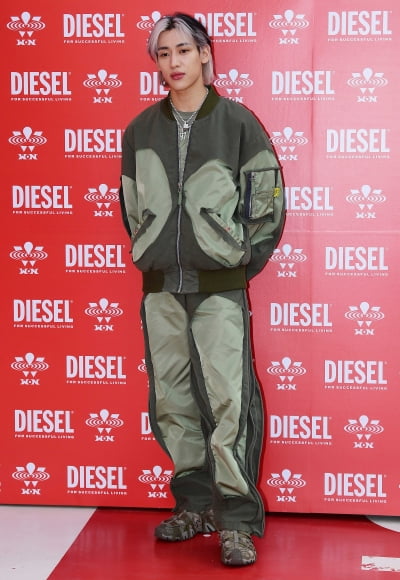 [TEN 포토] 뱀뱀 '뭘 입어도 멋짐'