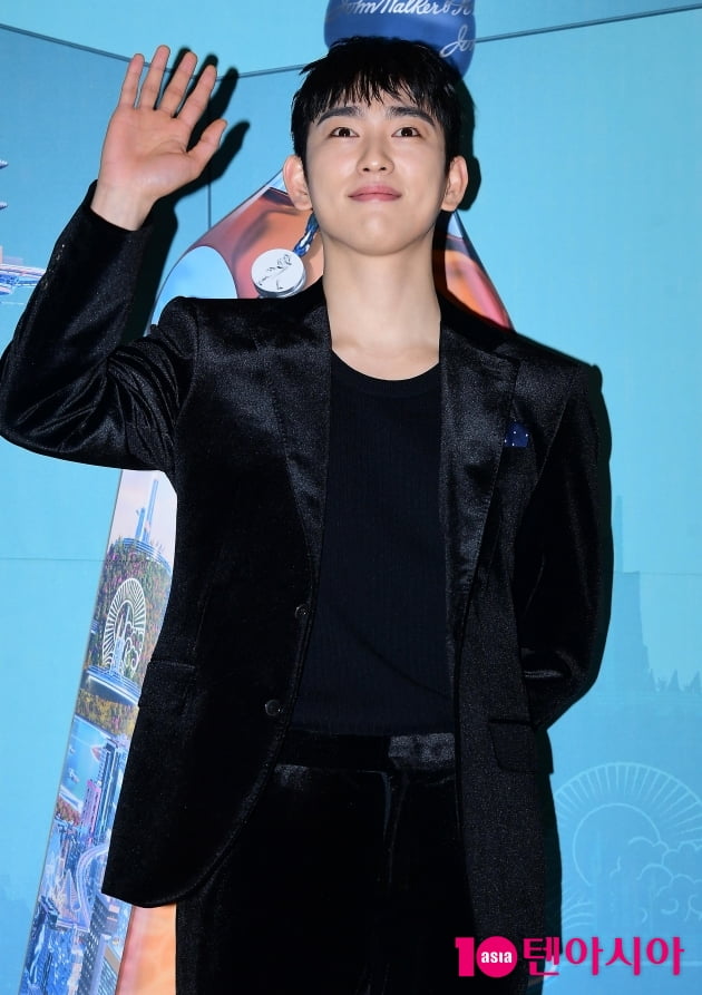 [TEN 포토] 갓세븐 진영 '팬들에게 따뜻한 인사'