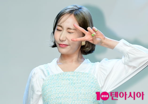 [TEN 포토] 별사랑 '귀엽게'