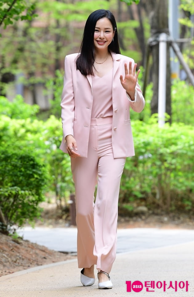 [TEN 포토] 이하늬 '핑크빛 미소'