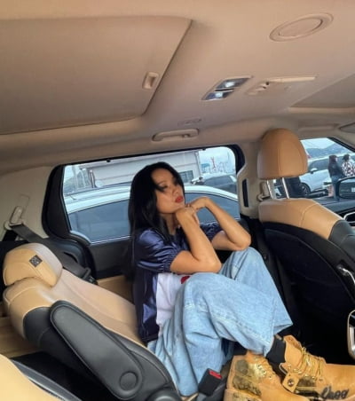 '이상순♥' 이효리, 쉬는 동안 더 힙해진 원조 요정…3년 만 셀프 근황