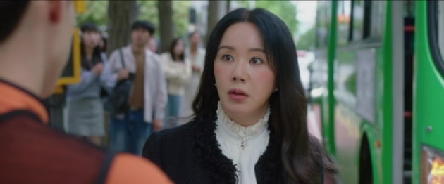 [종합] 엄정화, 간 이식받고 각성…'명세빈과 불륜' 남편 김병철에 "개XX" ('닥터 차정숙')