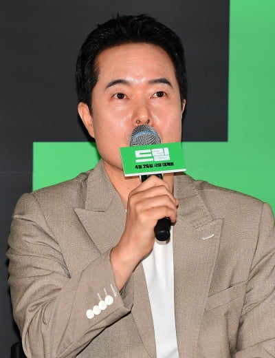 [TEN 포토] 정승길 '동네 뒷산에서 운동했다'