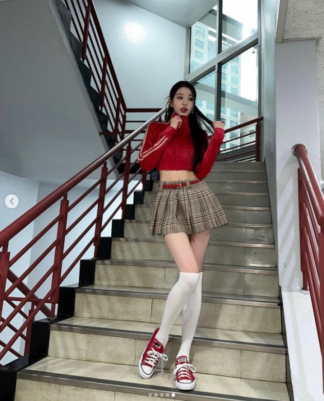 아이브 장원영, 어마어마한 다리길이...이기적인 비주얼