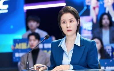 생방송 중 코르셋 벗어던진 문소리 "김희애 옆에서 마음껏 놀았다" ('퀸메이커')[일문일답]