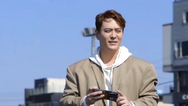 썸녀 만나러 제주도까지 간 김용준…훈남 외국인 직장 동료 견제 "잘생겼는데?"('신랑수업')