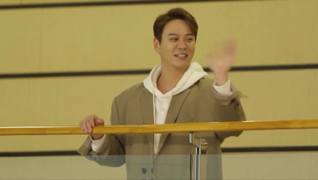 썸녀 만나러 제주도까지 간 김용준…훈남 외국인 직장 동료 견제 "잘생겼는데?"('신랑수업')
