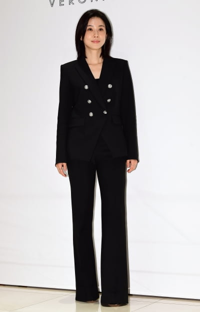 [TEN 포토] 이보영 '화려한 외출'