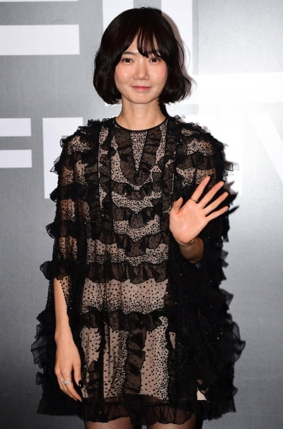 [TEN 포토] 배두나 '사랑스러운 눈맞춤'