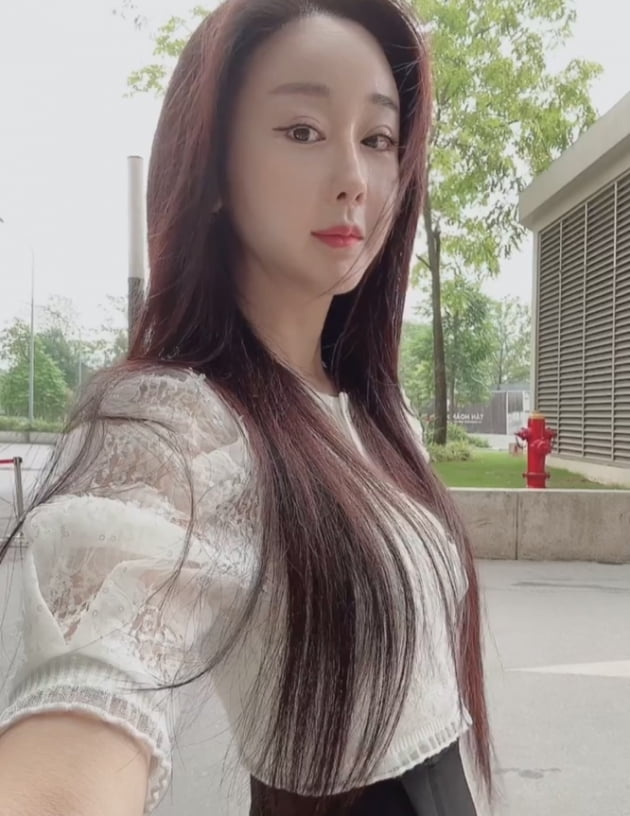 '18살 연하 진화♥' 함소원, 이혼 소동 후 더 바쁘게…동해 번쩍 서해 번쩍