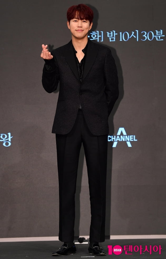 [TEN 포토] 신지훈 '내가 에이스 호스트'