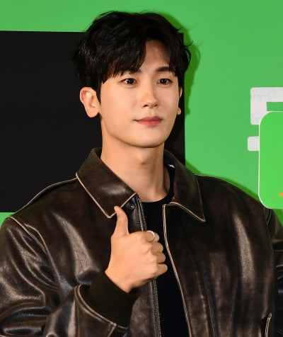 [TEN 포토] 박형식 '엄지척 비주얼'