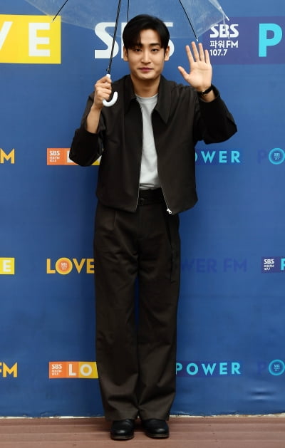 [TEN 포토] 박재정 '새앨범 홍보하러 왔어요'