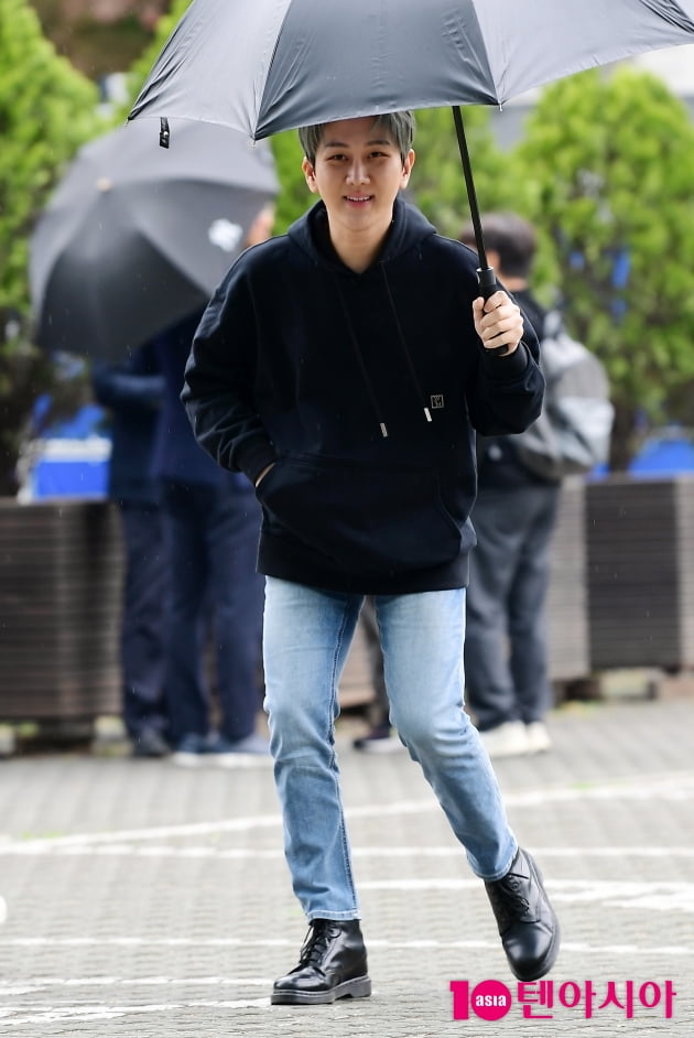 [TEN 포토] 김수찬 '애교 눈웃음'