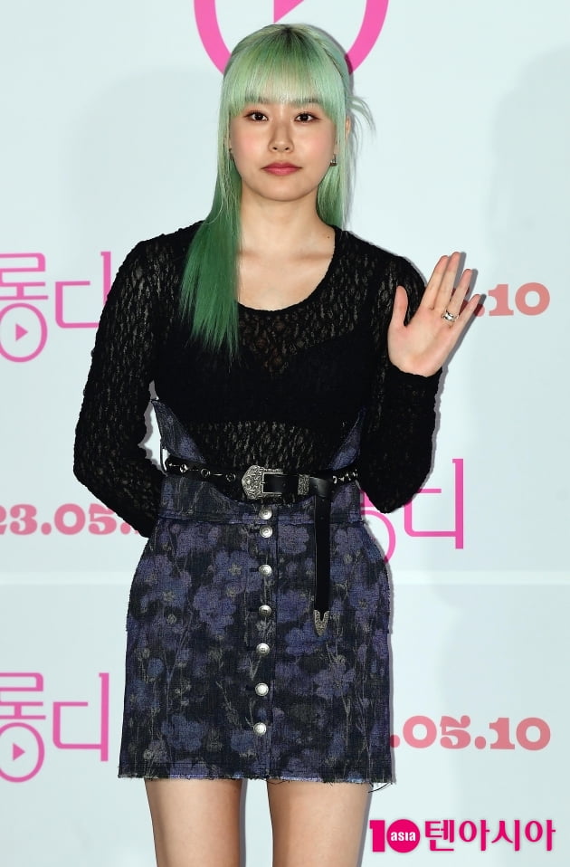 [TEN 포토] 박유나 '파격적인 시스루'