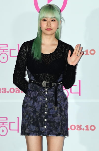 [TEN 포토] 박유나 '파격적인 시스루'