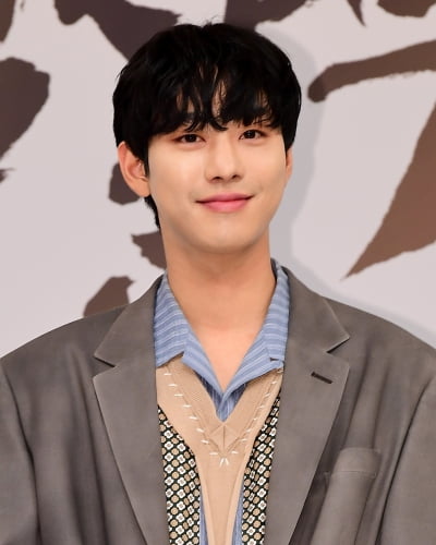 안효섭 "'3년차 커플' ♥이성경과 안 친했지만 지금은 친해"('김사부3')
