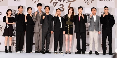 [TEN 포토] 낭만닥터 김사부3 힘찬 파이팅!