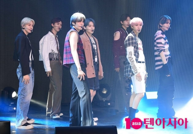 [TEN 포토] 이펙스 '환상적인 엔딩'