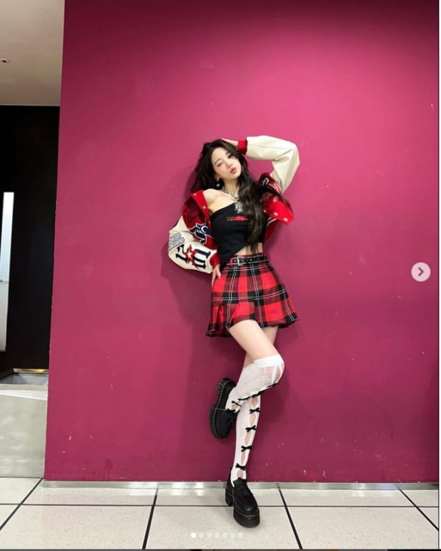 아이브 장원영, 말라도 너무 마른 쇄골미인...오늘도 이쁨