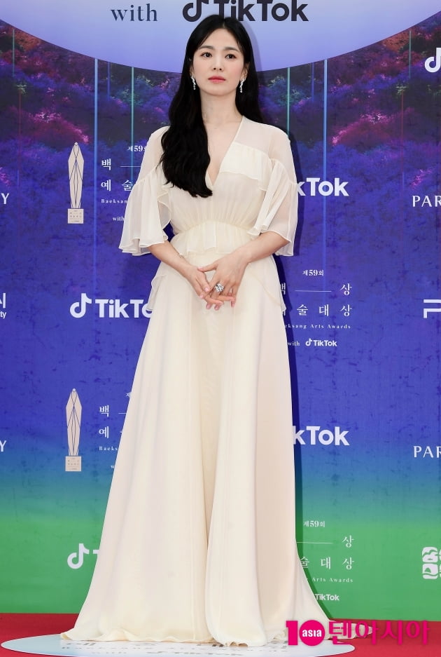 [TEN 포토] 송혜교 '화려한 은동은'
