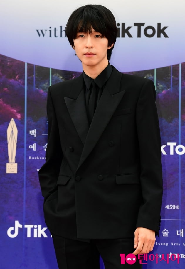 [TEN 포토] 홍경 '분위기남'