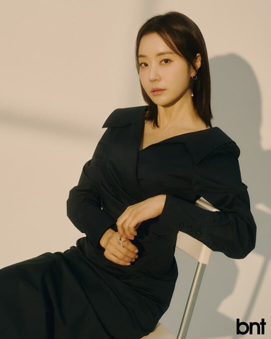 반민정 "배우 그만둘까 고민한 적도 많아" [화보]