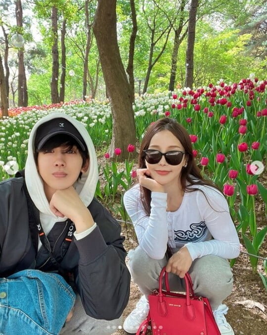 (사진=미나 SNS)