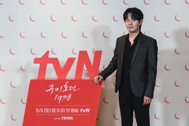 [종합] '인간 구미호' 이동욱의 3년만 귀환…"유부남이라 '멜로' 빼고 다 넣어"