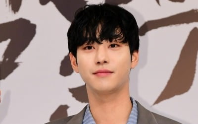 [공식] 안효섭, '전지적 독자 시점'으로 스크린 데뷔? "제안 받고 검토 중"