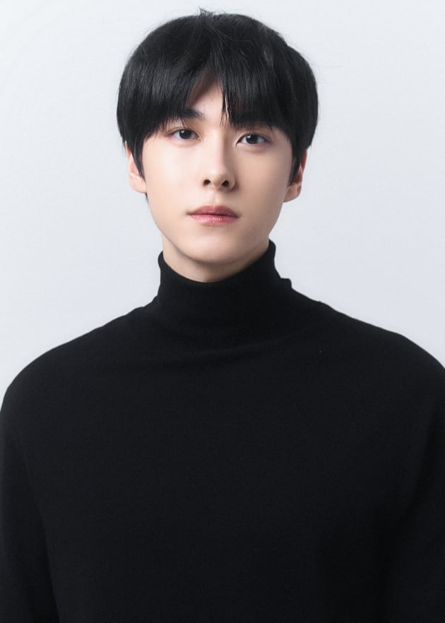 신예 김인성, 모먼트이엔티와 전속계약…정시아와 한솥밥[공식]