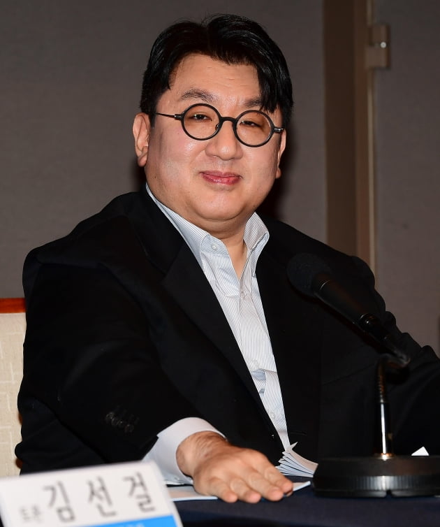K팝 위기라던 하이브, '방탄소년단 군백기' 빈틈 어떻게 메꿨나 [TEN스타필드]