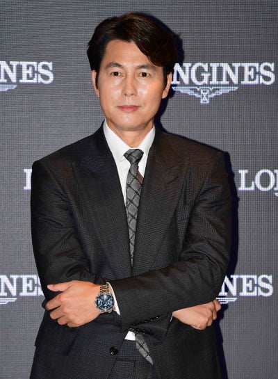 [TEN 포토] 정우성 '진지한 모습도 멋져'