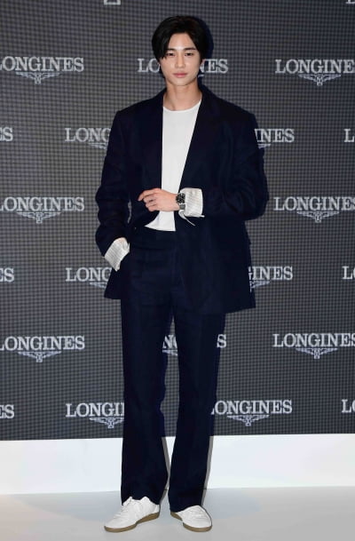 [TEN 포토] 변우석 '귀공자 포스'