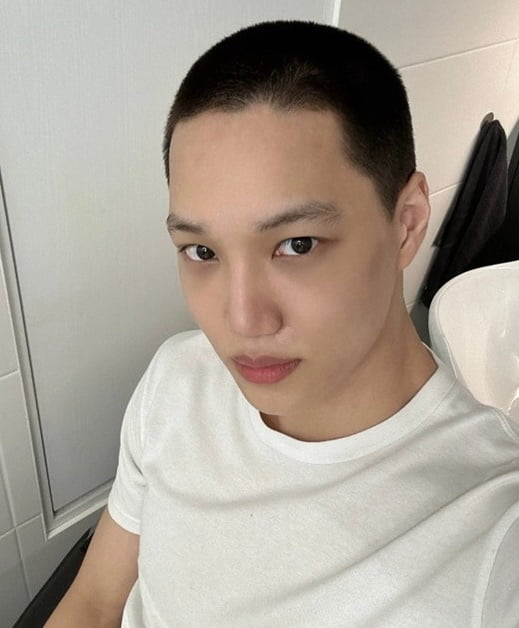 갑작스러운 잠시만 이별…엑소 카이, 오늘(11일) 비공개 입소 [TEN이슈]