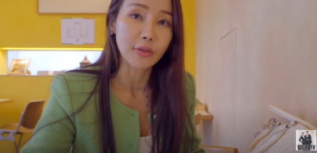 ./사진=유튜브 채널 '필미커플'