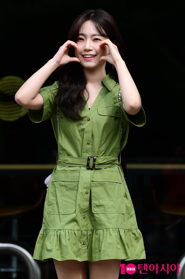[TEN 포토] 예빈나다 '해맑은 볼하트'