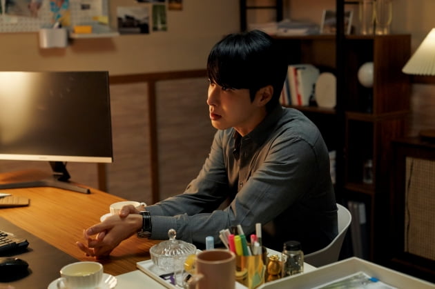 정윤호, 얼굴 되고 능력 되는 CEO로 변신 ('레이스')