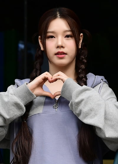 [TEN 포토] 에이디야 연수 '귀여운 양갈래 머리'