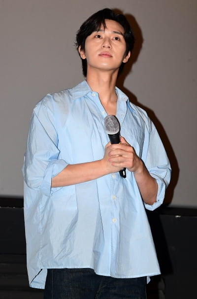 [TEN 포토] 박서준 '그림자 마저 멋져'