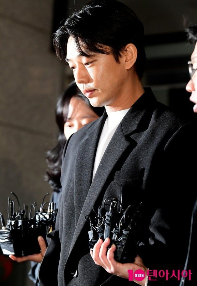"할 말 다 했다"는 유아인, 21시간 밤샘 조사…경찰 구속영장 검토 중 [TEN이슈]