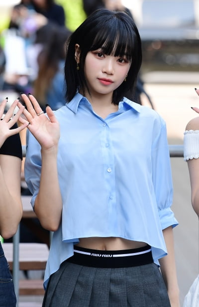 [TEN 포토] 르세라핌 김채원 '잘록한 허리'