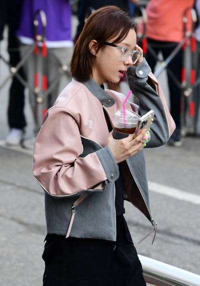 [TEN 포토] 에스파 윈터 '어느쪽으로도 봐도 이쁨'
