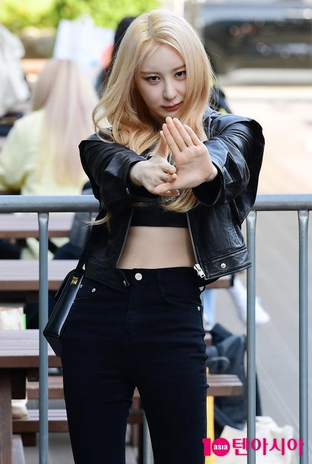 [TEN 포토] 이채연 '카리스마 넘치는 여전사'