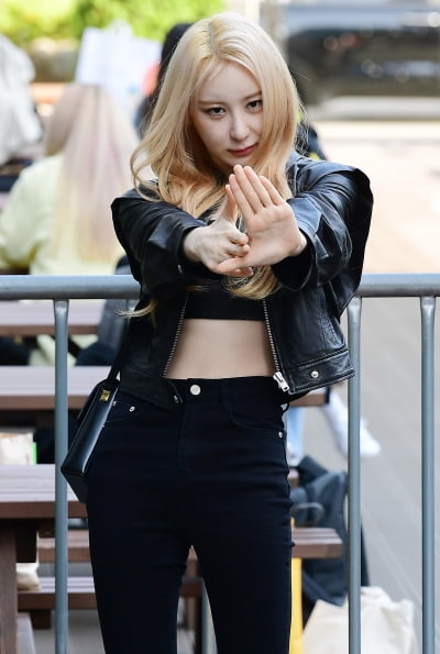 [TEN 포토] 이채연 '카리스마 넘치는 여전사'